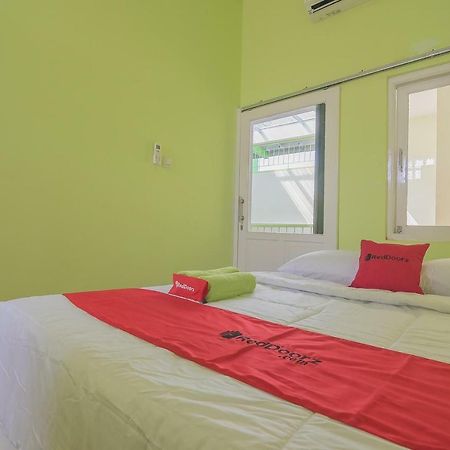 Reddoorz Syariah Near Museum Wisma Karya Subang Zewnętrze zdjęcie