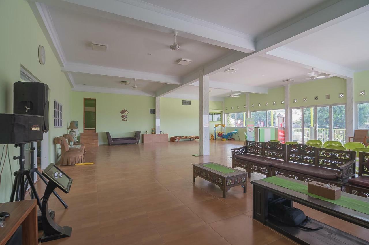 Reddoorz Syariah Near Museum Wisma Karya Subang Zewnętrze zdjęcie