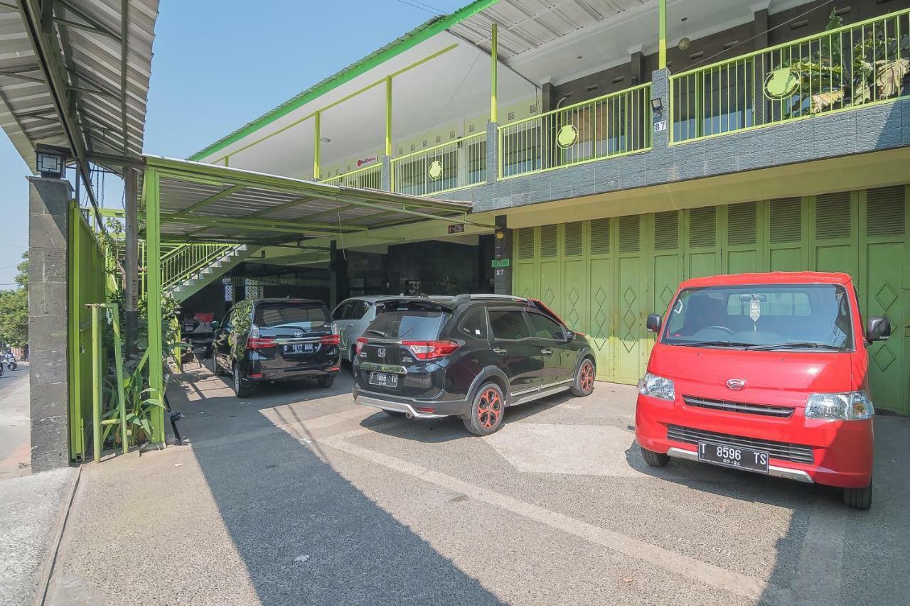 Reddoorz Syariah Near Museum Wisma Karya Subang Zewnętrze zdjęcie