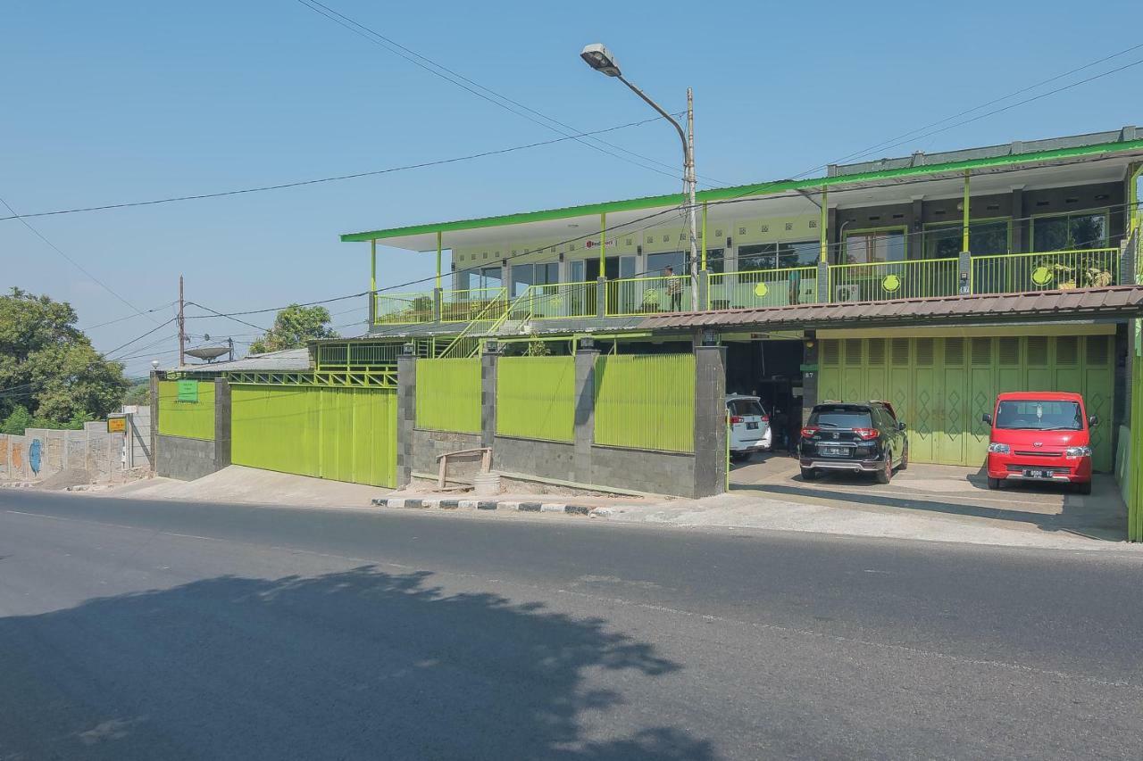Reddoorz Syariah Near Museum Wisma Karya Subang Zewnętrze zdjęcie